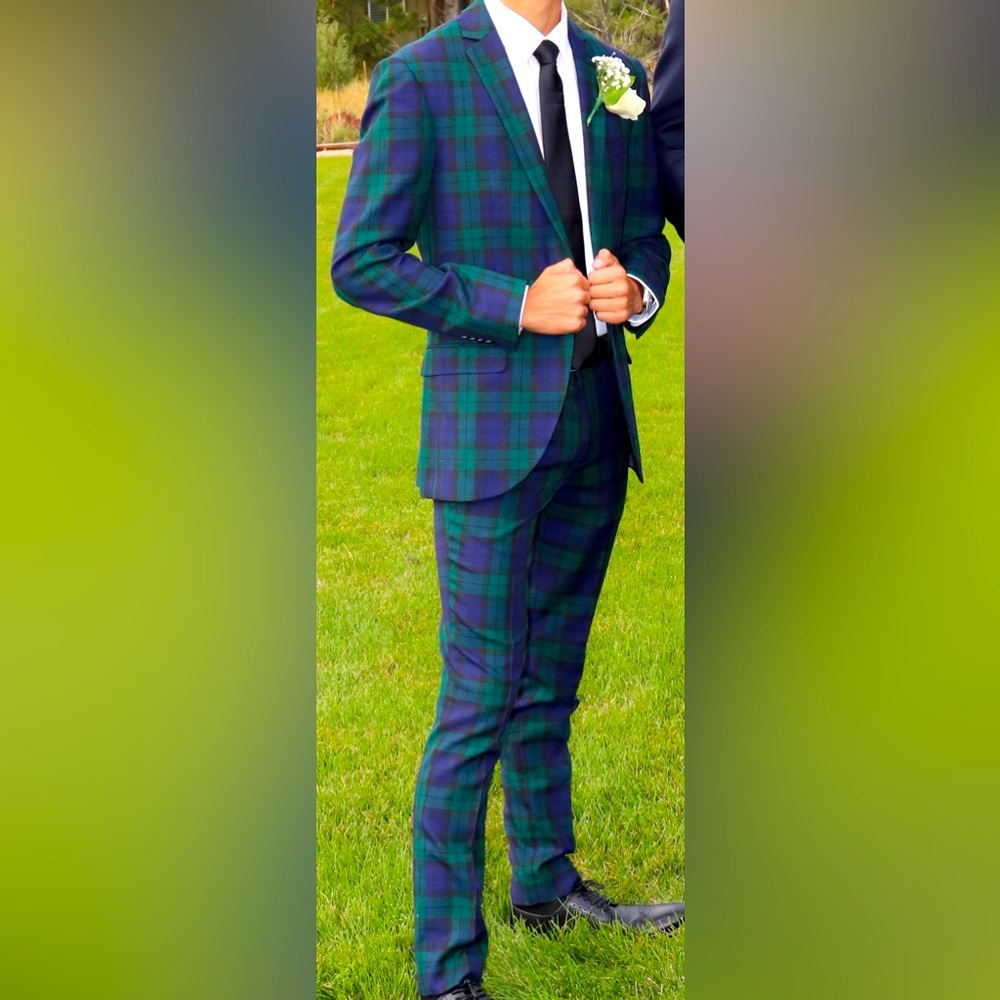 Green/navy plaid skinny fit suit